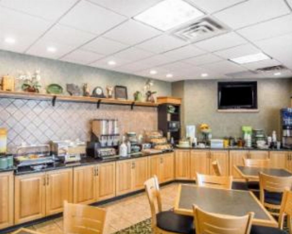 Quality Inn Geneseo Image 10