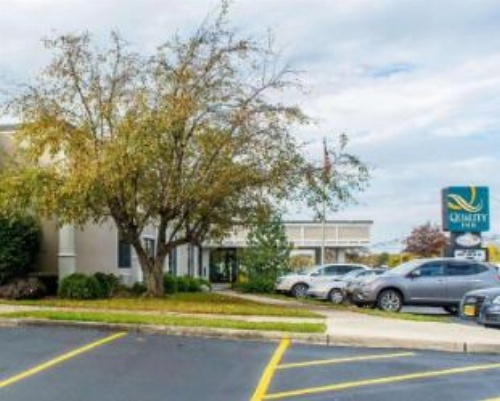 Quality Inn Geneseo image 3